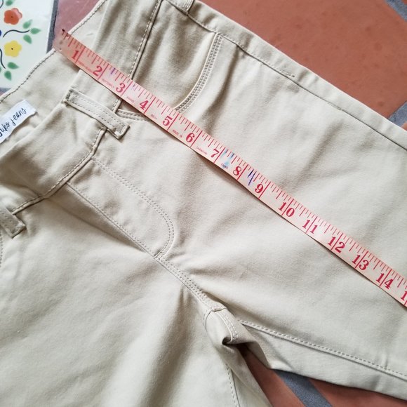 SUKO Mid Rise Pull On Tan Stretch Denim Capris - Picture 4 of 9